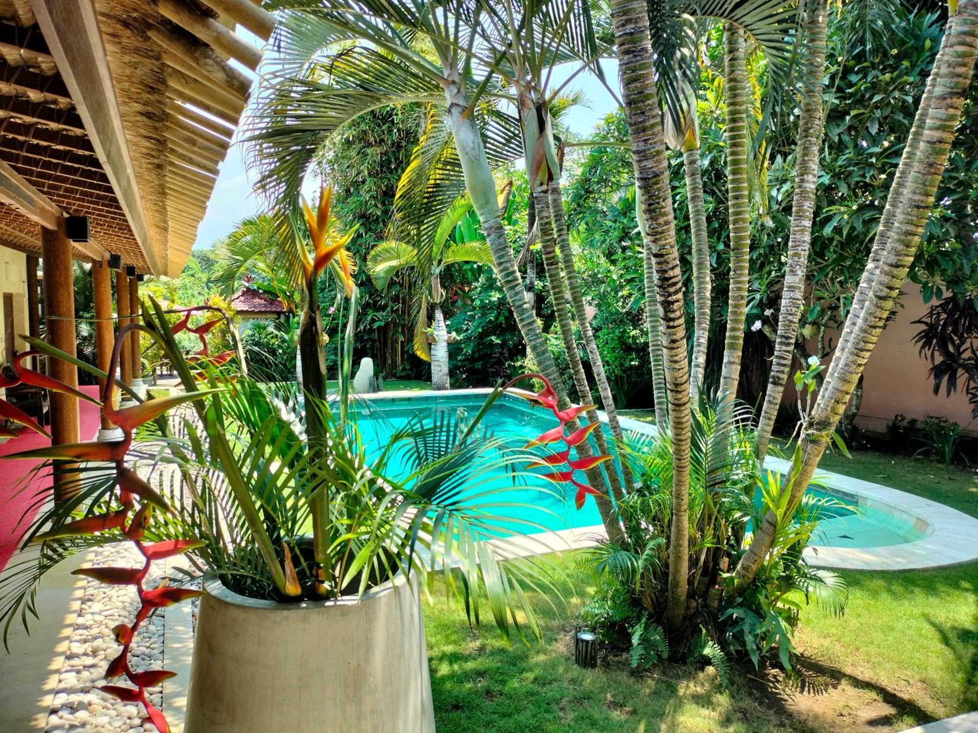 Villa Pilou Boutique Hotel Tanah Lot  Exterior photo